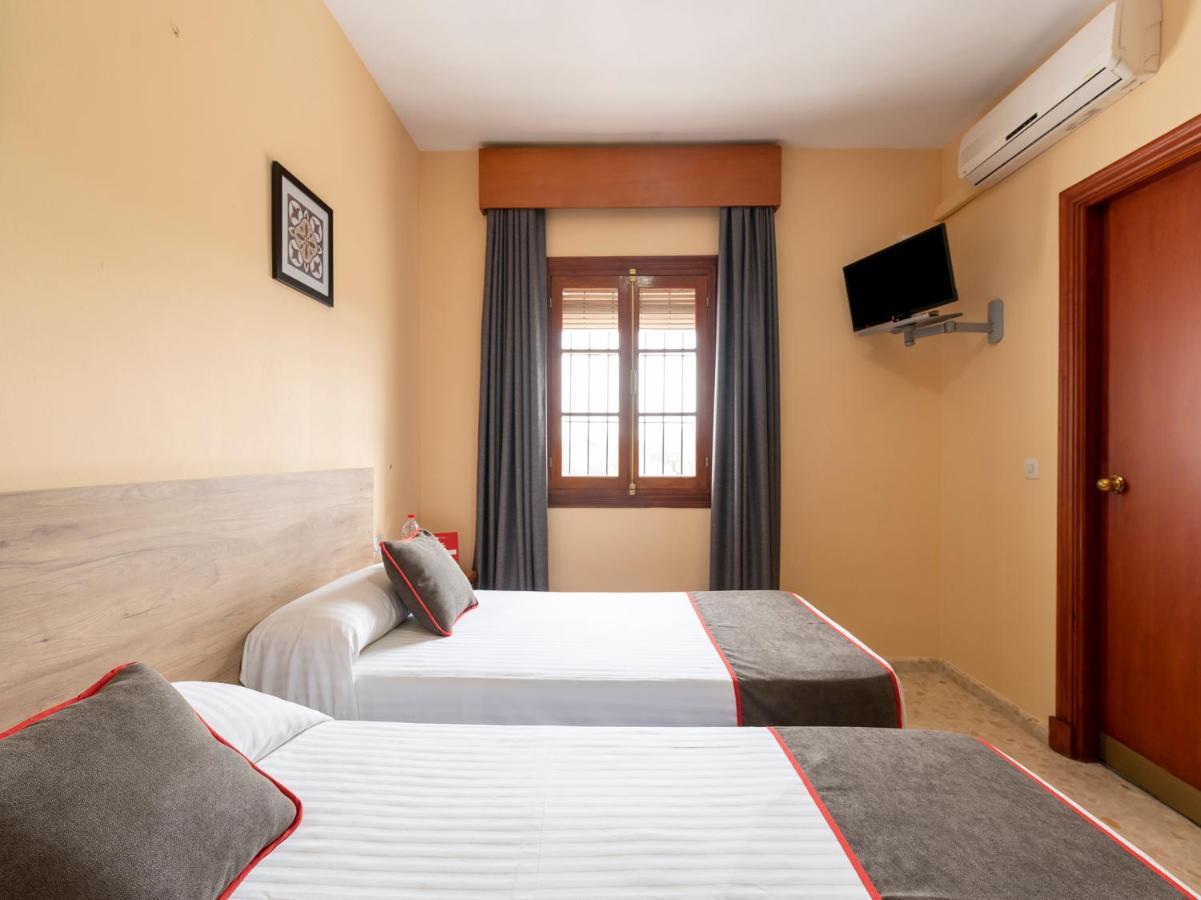 Oyo Hostal El Paisano 우트레라 외부 사진