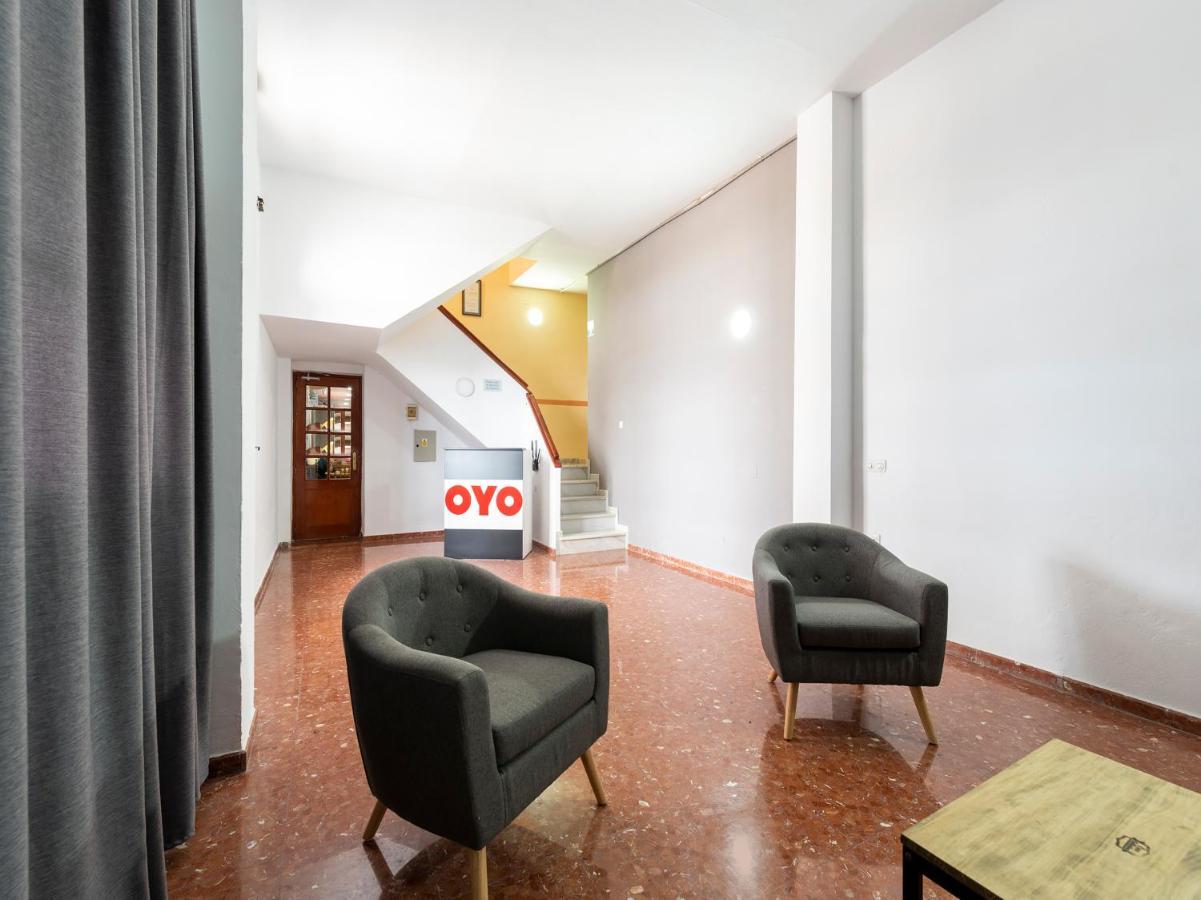 Oyo Hostal El Paisano 우트레라 외부 사진