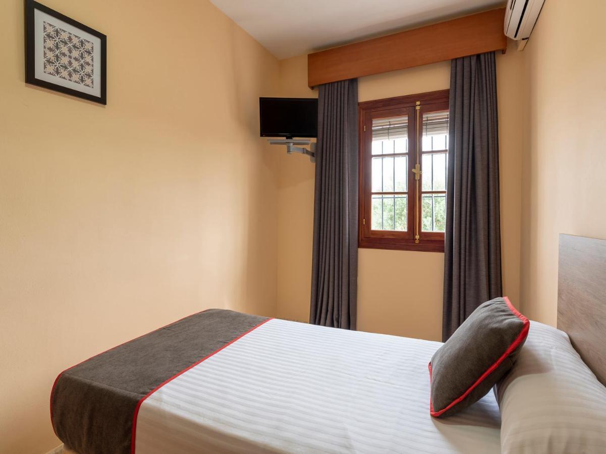 Oyo Hostal El Paisano 우트레라 외부 사진